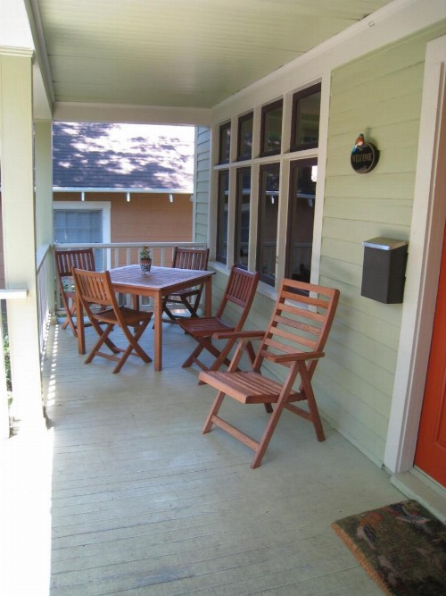 Bluebird Guesthouse - image 23