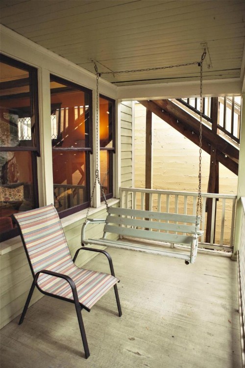 Bluebird Guesthouse - image 25