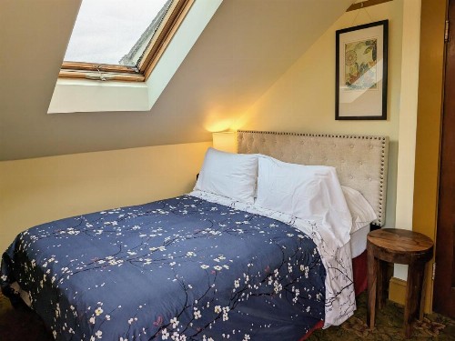 Bluebird Guesthouse - image 36