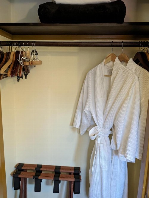 Bluebird Guesthouse - image 41
