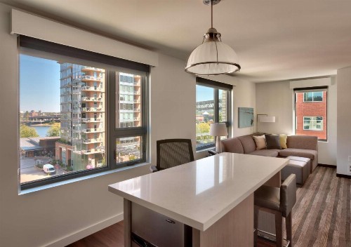 Hyatt House Portland / Downtown - image 12