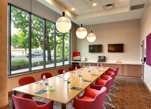 Hyatt House Portland / Downtown - image 24