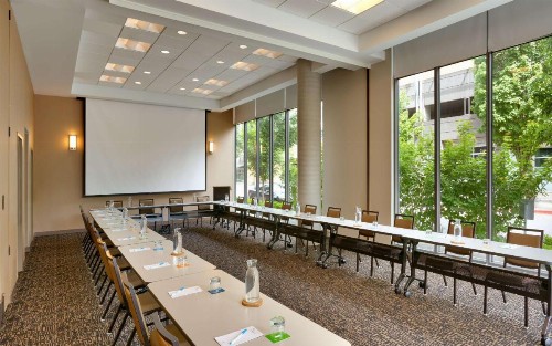 Hyatt House Portland / Downtown - image 36