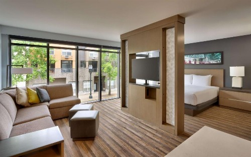 Hyatt House Portland / Downtown - image 43