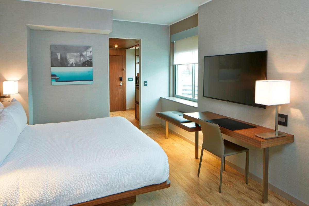 AC Hotel by Marriott Portland Downtown Oregon - image 5
