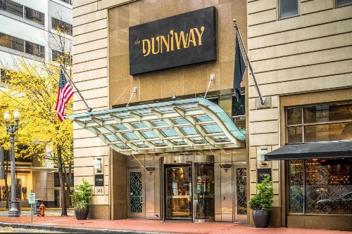 The Duniway Portland A Hilton Hotel - image 2
