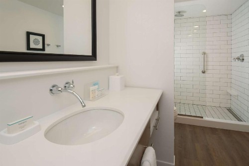 Hampton Inn And Suites By Hilton Portland-Pearl District - image 21