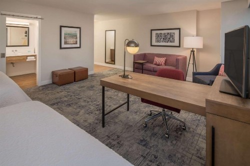 Hampton Inn And Suites By Hilton Portland-Pearl District - image 22
