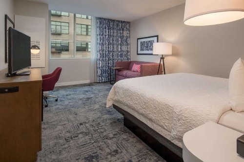 Hampton Inn And Suites By Hilton Portland-Pearl District - image 39