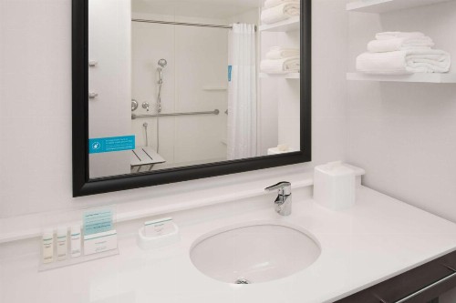 Hampton Inn And Suites By Hilton Portland-Pearl District - image 47