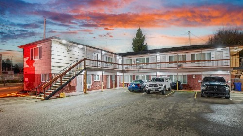 Viking Motel - image 34