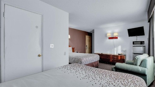 Viking Motel - image 4