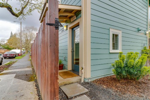 Alberta Abode - image 9