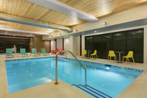 Home2 Suites By Hilton Portland Airport - image 12