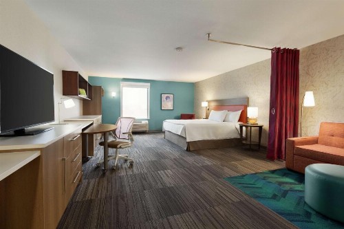 Home2 Suites By Hilton Portland Airport - image 27