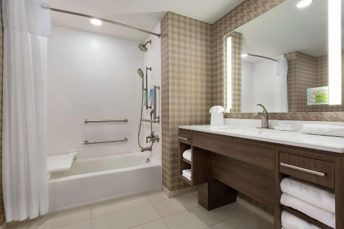 Home2 Suites By Hilton Portland Airport - image 35