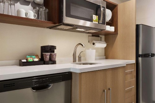 Home2 Suites By Hilton Portland Airport - image 39