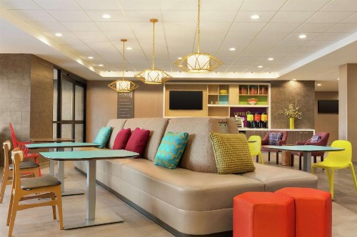 Home2 Suites By Hilton Portland Airport - image 9