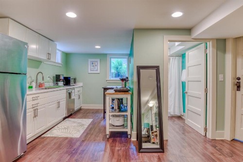 Irvington Casa - image 6