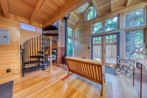 Tabor Treehouse - image 9
