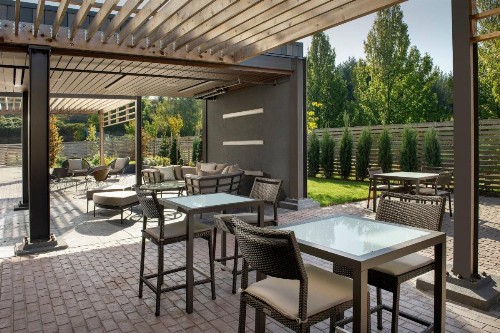 Courtyard Portland East - image 21