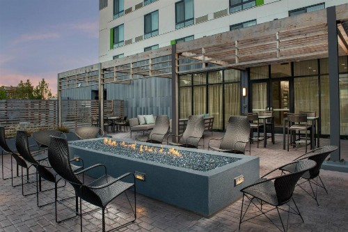 Courtyard Portland East - image 22