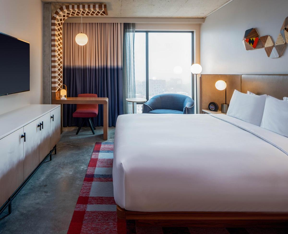 Hyatt Centric Downtown Portland - image 2