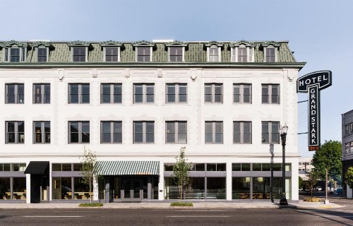 Hotel Grand Stark - image 10