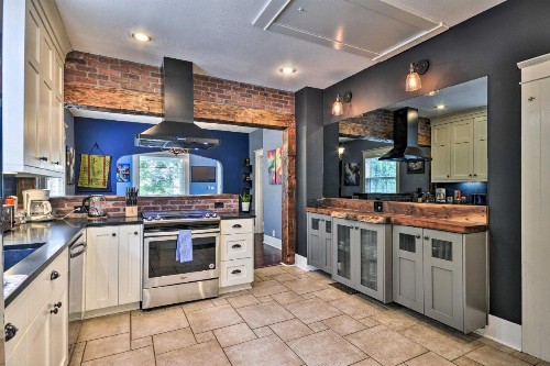 Artsy PNW Home with Hot Tub Half Mi to River! - image 15