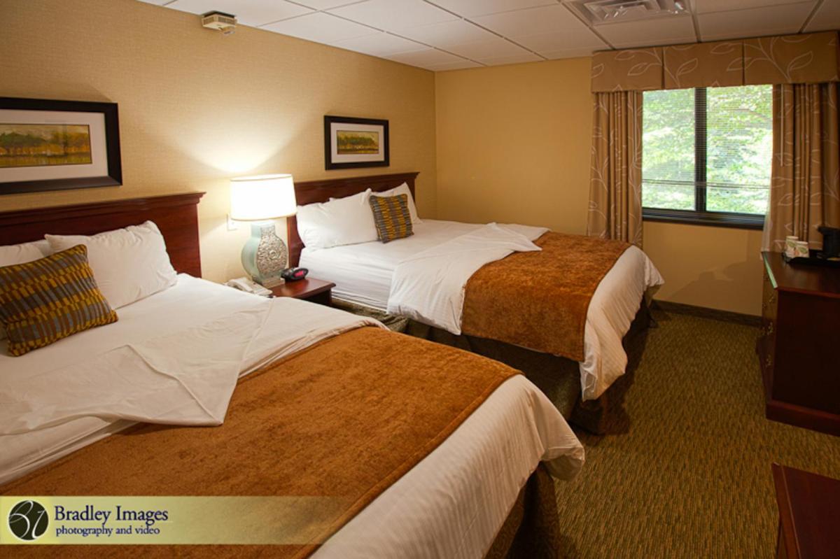Bolger Hotel and Conference Center - image 4