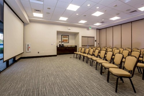 Hampton Inn & Suites San Diego-Poway - image 11