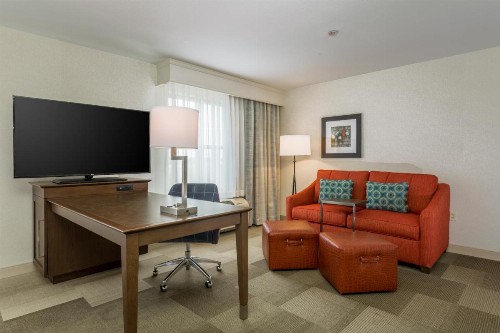 Hampton Inn & Suites San Diego-Poway - image 9