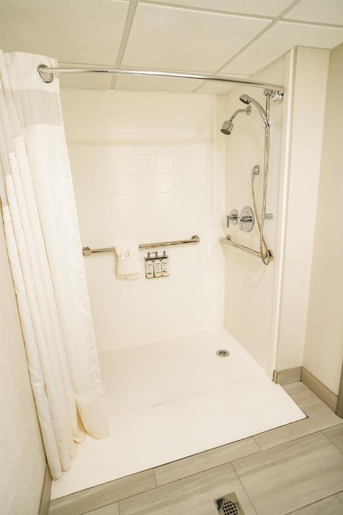 Holiday Inn Express Hotel & Suites Knoxville-North-I-75 Exit 112 an IHG Hotel - image 21