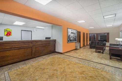 Super 8 by Wyndham Knoxville North/Powell - image 11