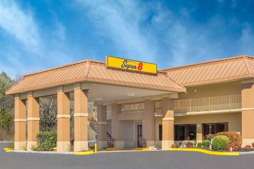 Super 8 by Wyndham Knoxville North/Powell - image 18