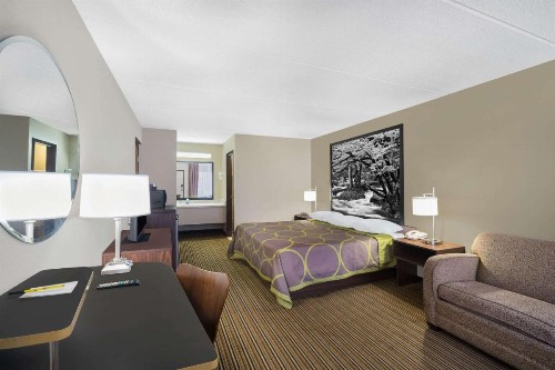 Super 8 by Wyndham Knoxville North/Powell - image 21