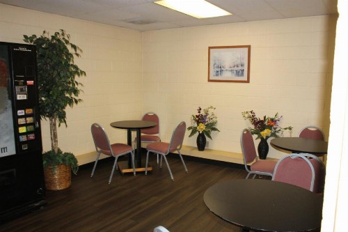 Scottish Inn Knoxville - image 16