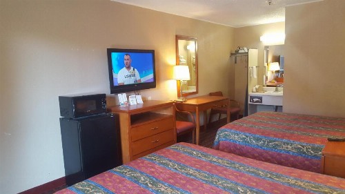 Scottish Inn Knoxville - image 19