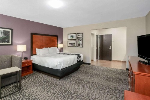 La Quinta by Wyndham Knoxville North I-75 - image 15