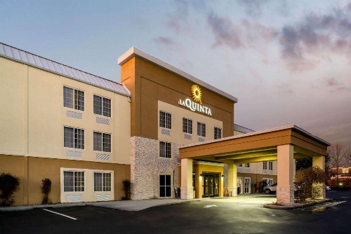 La Quinta by Wyndham Knoxville North I-75 - image 25