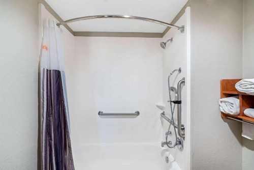 La Quinta by Wyndham Knoxville North I-75 - image 31