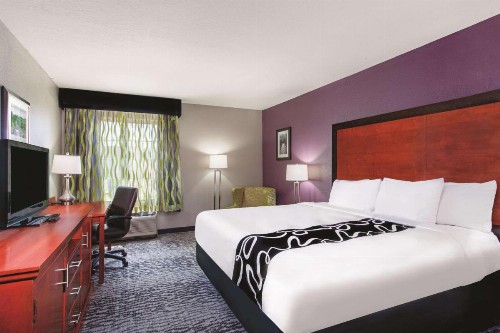 La Quinta by Wyndham Knoxville North I-75 - image 34