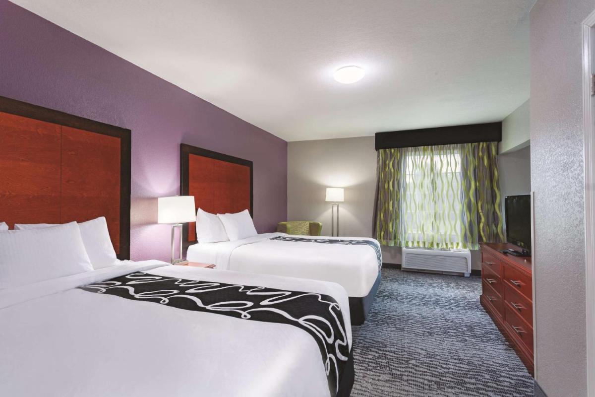 La Quinta by Wyndham Knoxville North I-75 - image 5