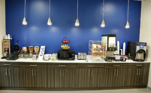 Americas Best Value Inn & Suites-Prairieville - image 4