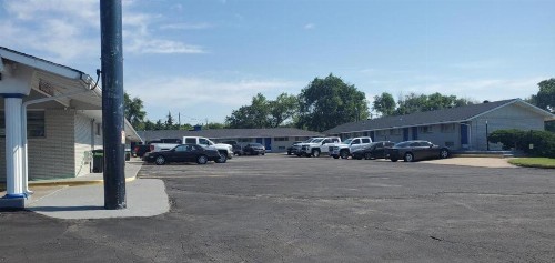 American Inn Motel - image 2