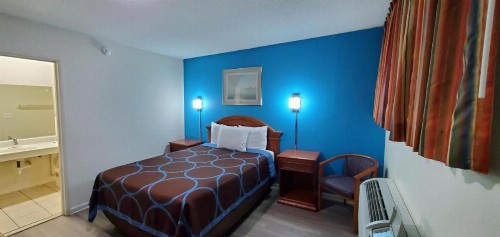 American Inn Motel - image 3