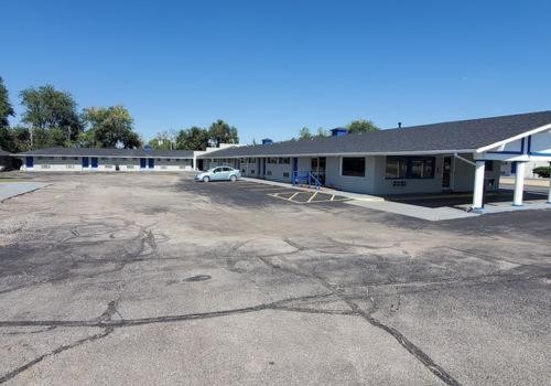 American Inn Motel - image 4