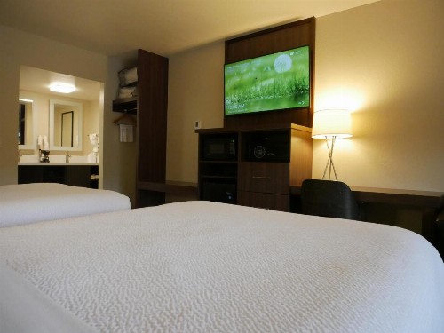 Days Inn Ponderosa Pines - image 11
