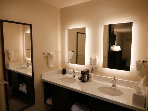Days Inn Ponderosa Pines - image 20
