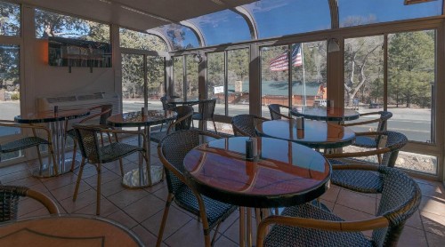 Days Inn Ponderosa Pines - image 27